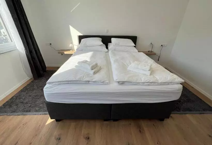 پانسیون Guesthouse Avsenik