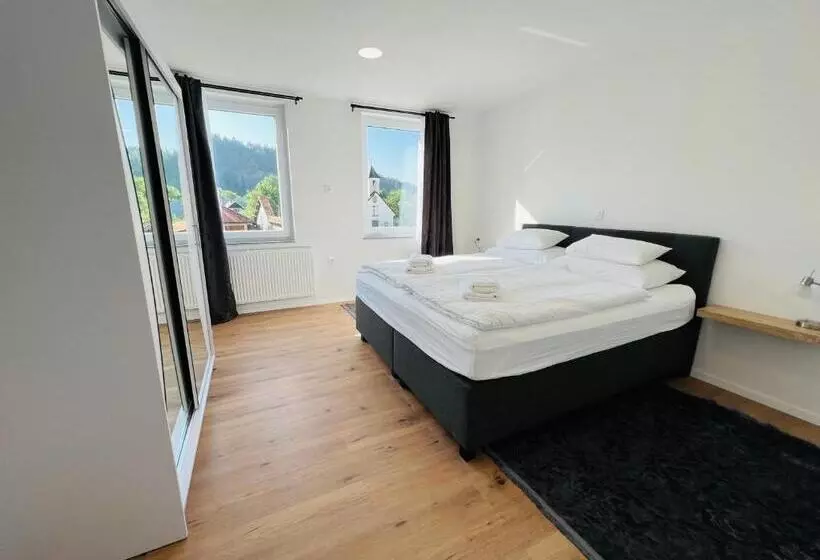 پانسیون Guesthouse Avsenik