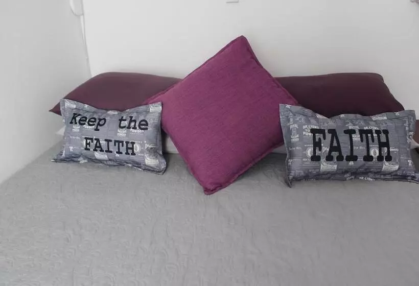 Majatalo Physeqfit Guesthouse & Spa