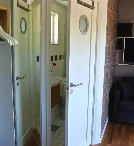 ペンション Room By Water