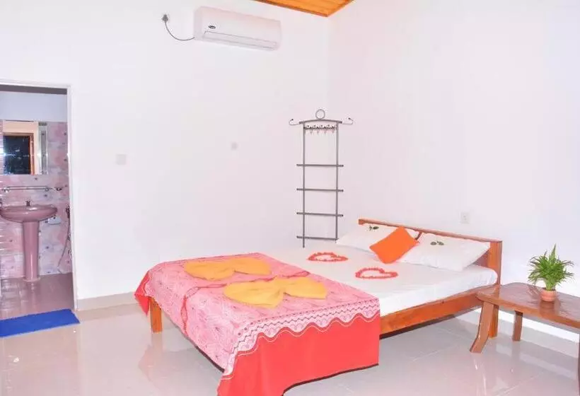 هاستل Pleasant Park Holiday Inn