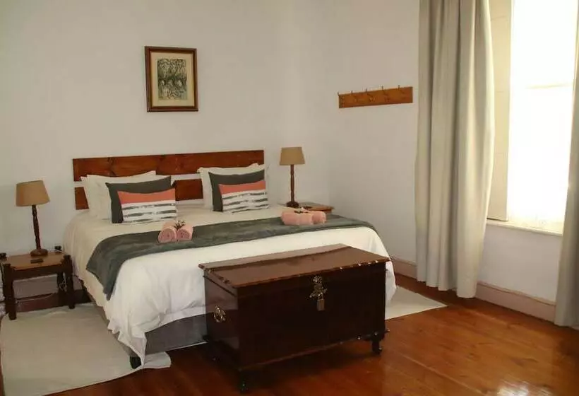 Majatalo Petal S Place