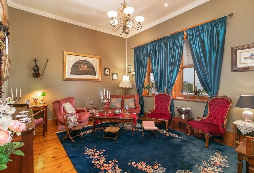 膳宿费 Betty S Boutique