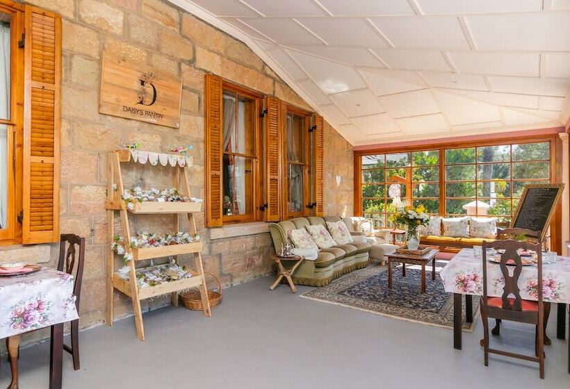 膳宿费 Betty S Boutique