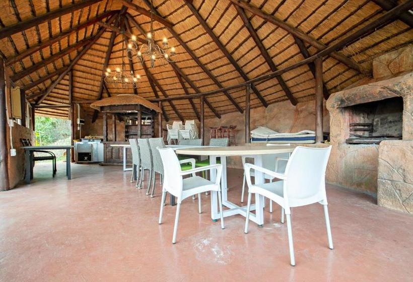 פנסיון Ekhaya Guest House