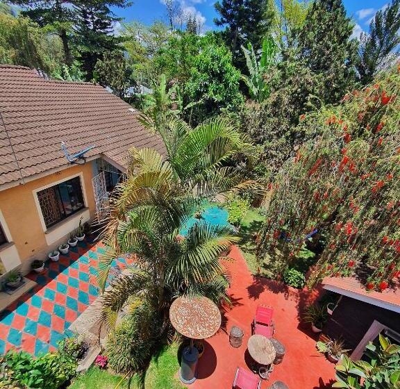 펜션 Mazzola Safari House & Backpacking