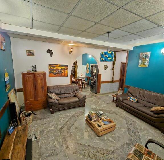 펜션 Mazzola Safari House & Backpacking