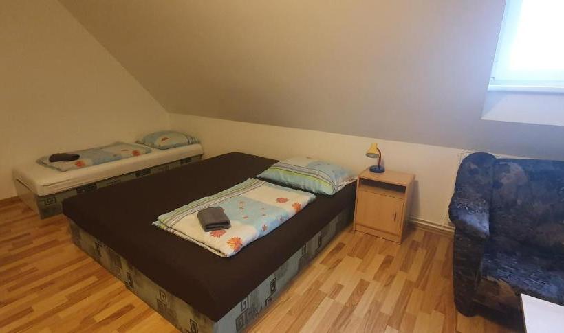 פנסיון Pod Vinicí