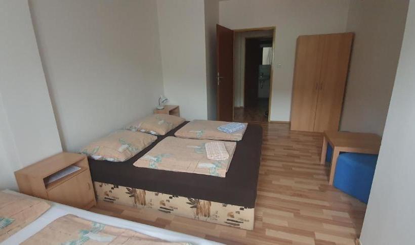 פנסיון Pod Vinicí