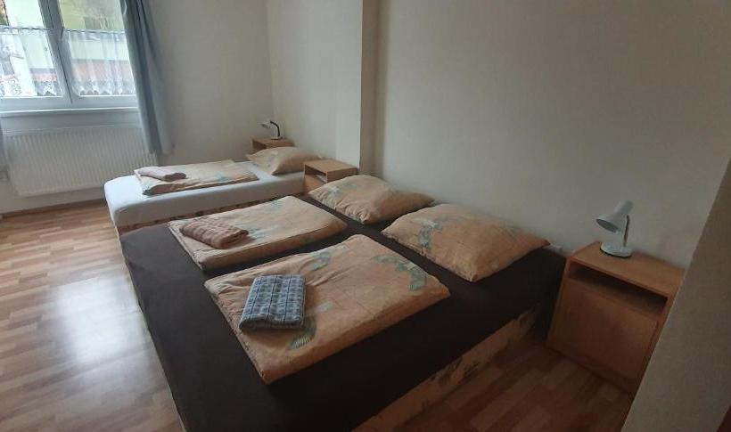 פנסיון Pod Vinicí