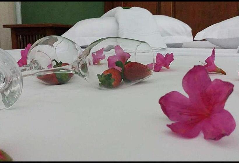 پانسیون Pousada Nascer Do Sol