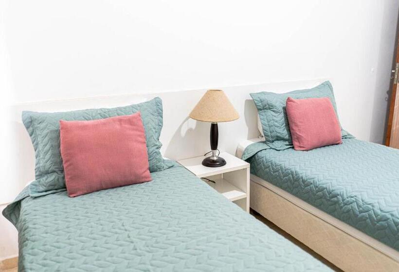 הוסטל Bella Casa Flat Service