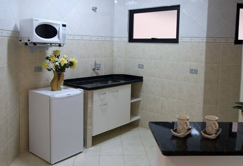 הוסטל Bella Casa Flat Service