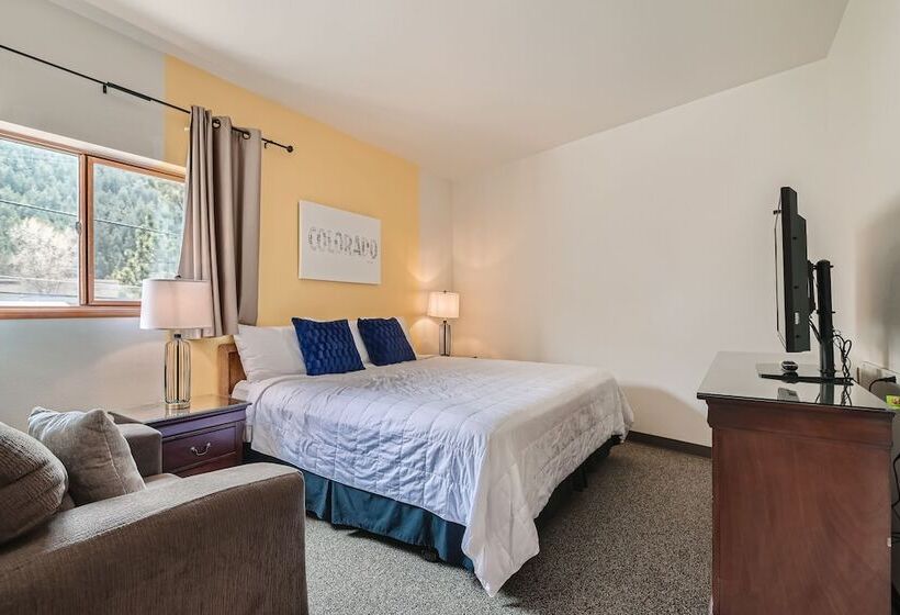 فندق على الطريق Uplift Inn