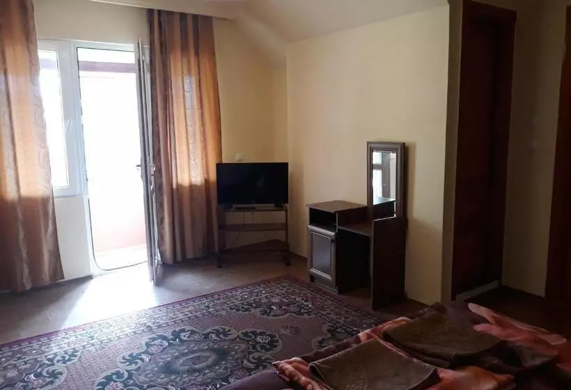 پانسیون Guest House Rusalka