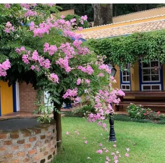 ペンション Pousada Villa Parahytinga