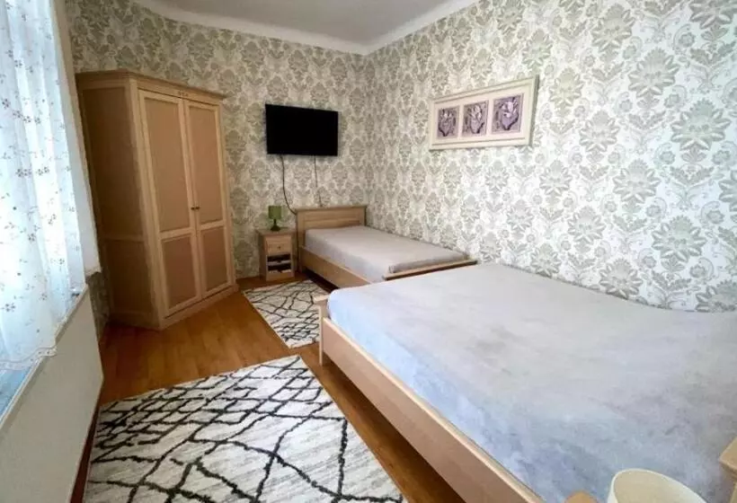 Hotelli Fehérház Alkalmi Szálló