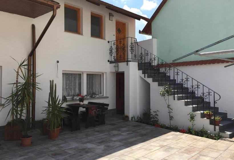 فندق Fehérház Alkalmi Szálló