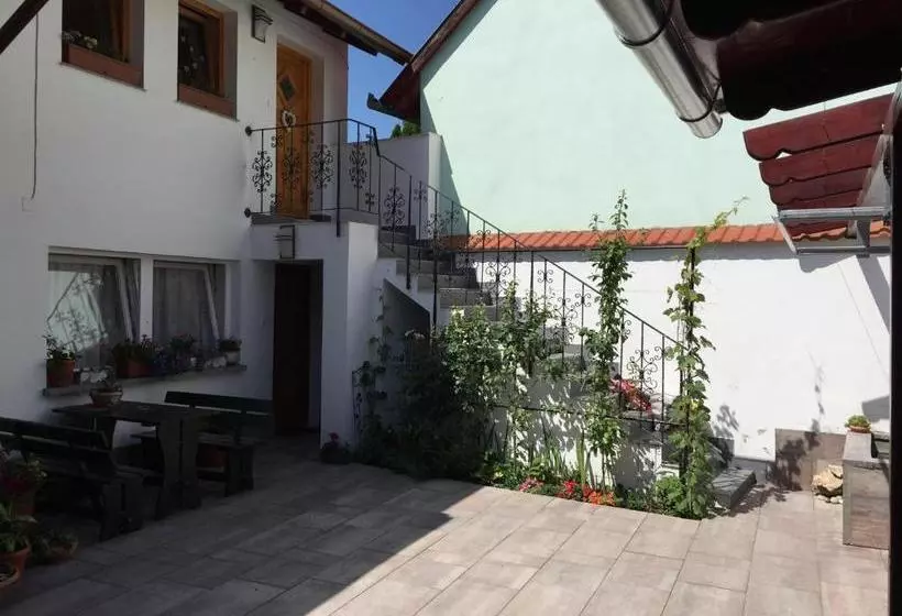 Hotelli Fehérház Alkalmi Szálló