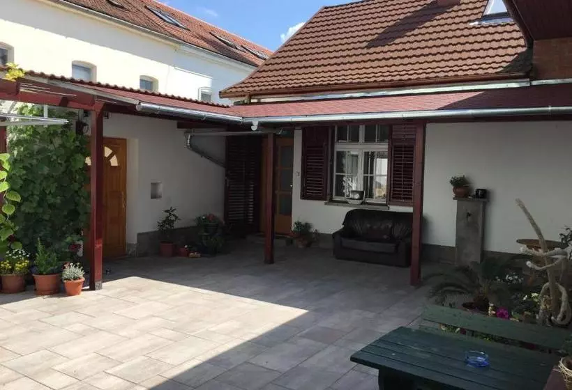 Hotelli Fehérház Alkalmi Szálló