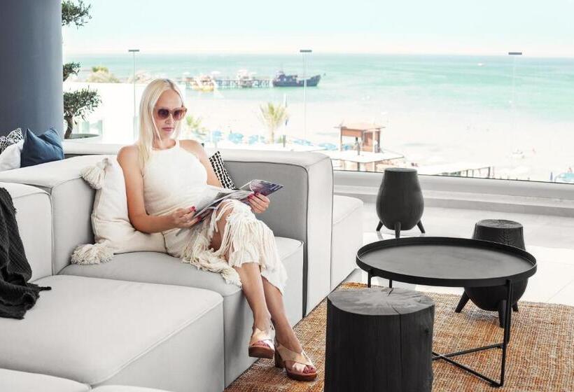 ホテル Sunprime Protaras Beach   Adults Only