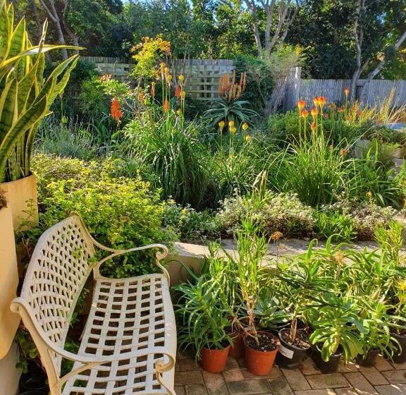 Pension Hillscapes Guesthouse