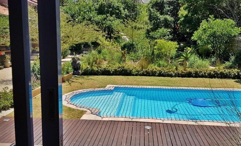 Pension Hillscapes Guesthouse