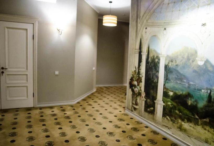 پانسیون Luxury House