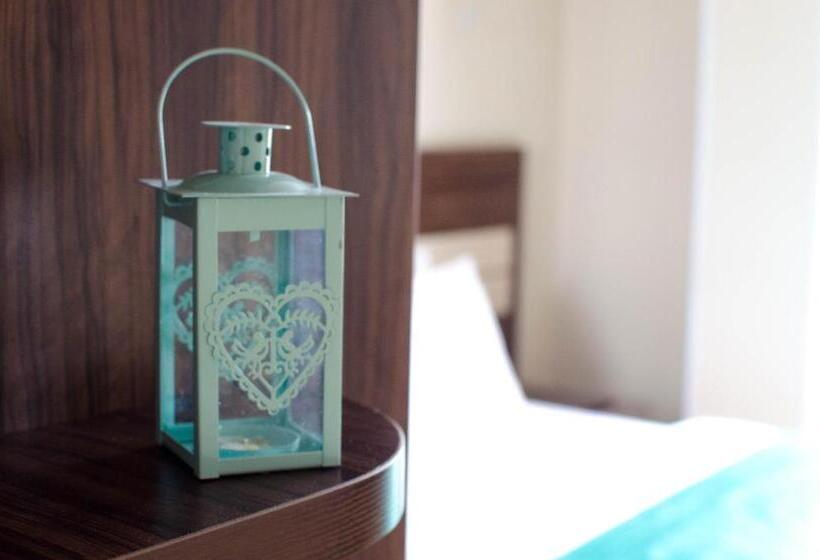 پانسیون Luxury House