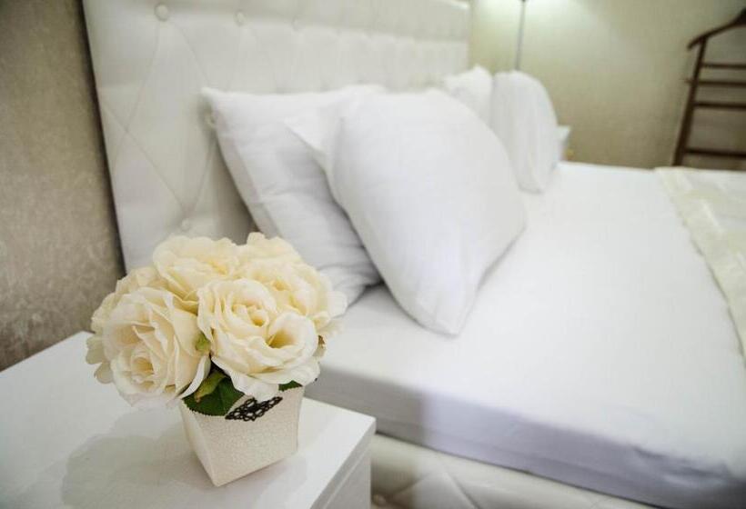 پانسیون Luxury House