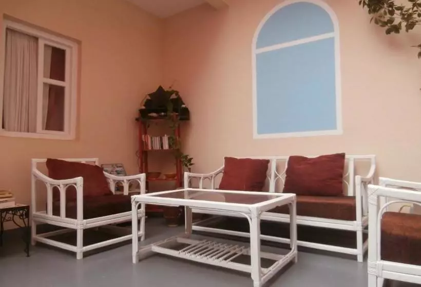پانسیون Maison Xanadu