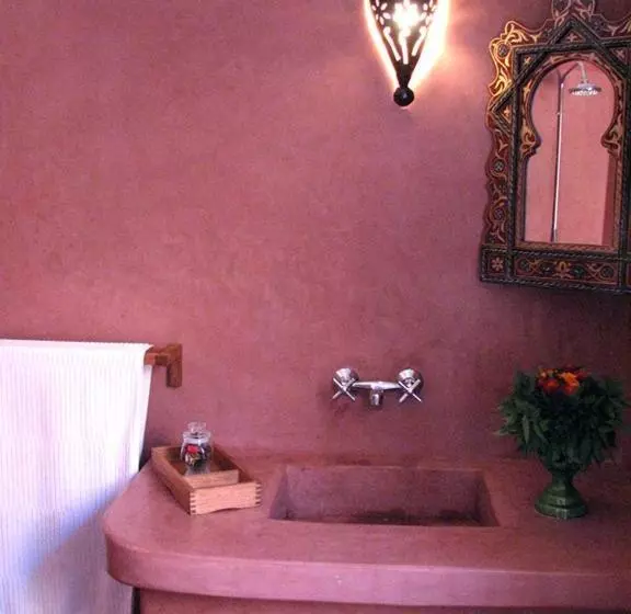 پانسیون Maison Xanadu
