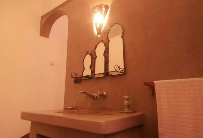 پانسیون Maison Xanadu