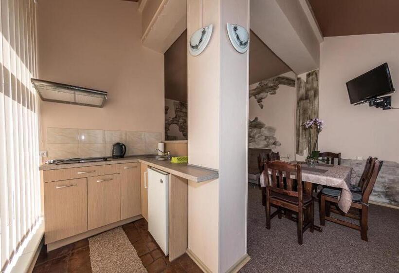 پانسیون Medziotoju Kiemelis