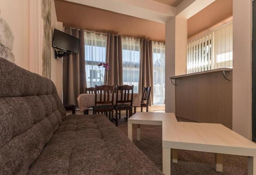 پانسیون Medziotoju Kiemelis