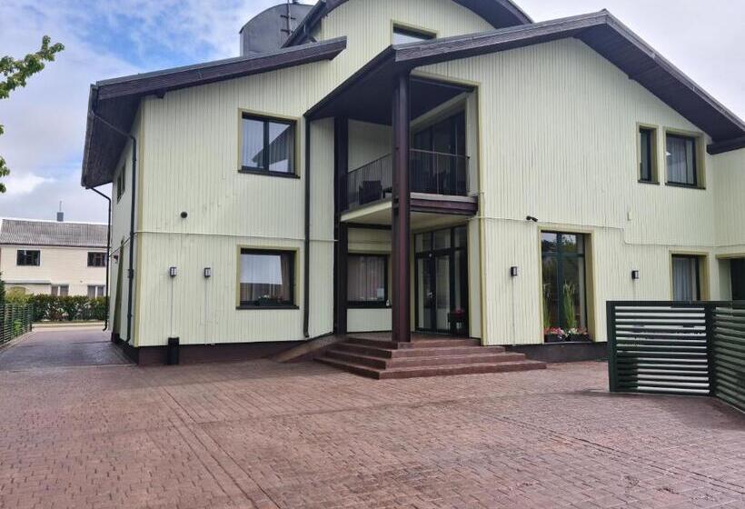 پانسیون Medziotoju Kiemelis