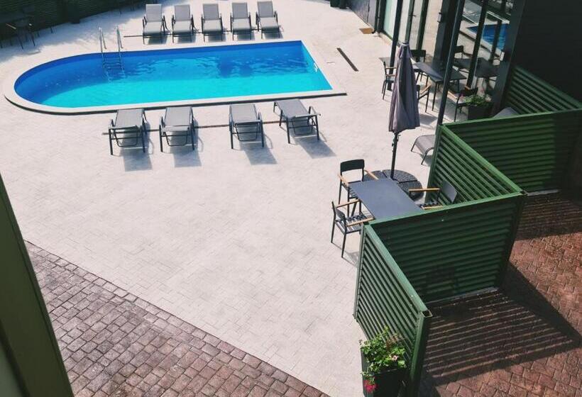 پانسیون Medziotoju Kiemelis