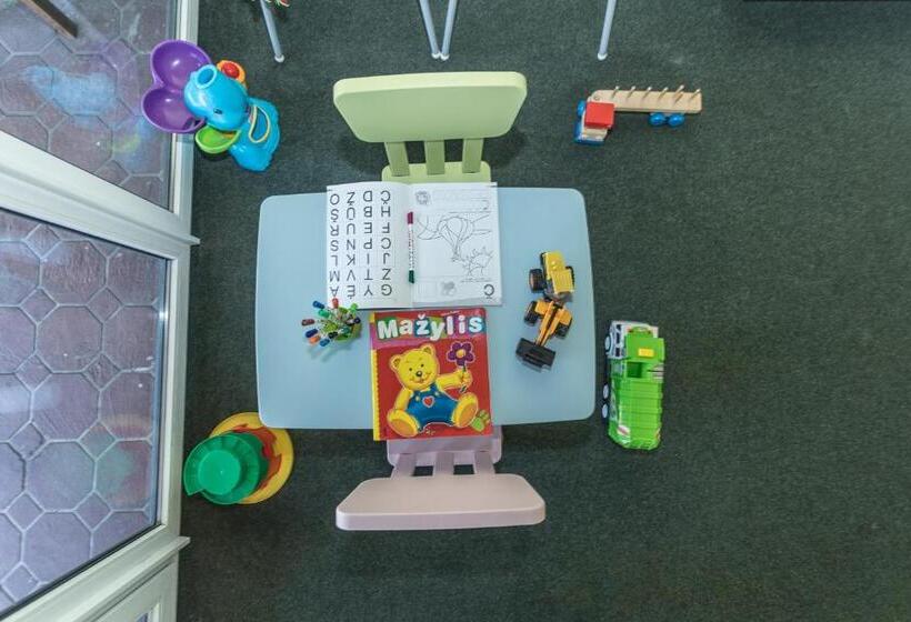 پانسیون Medziotoju Kiemelis