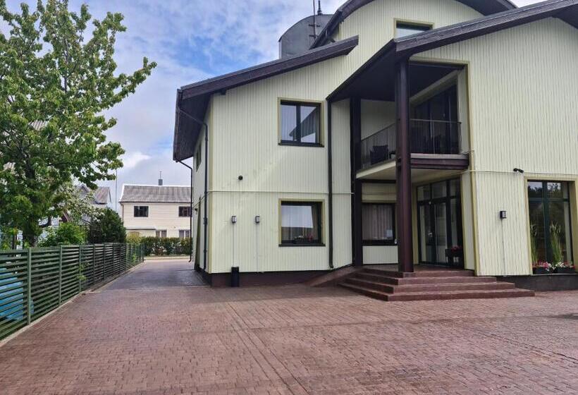 پانسیون Medziotoju Kiemelis