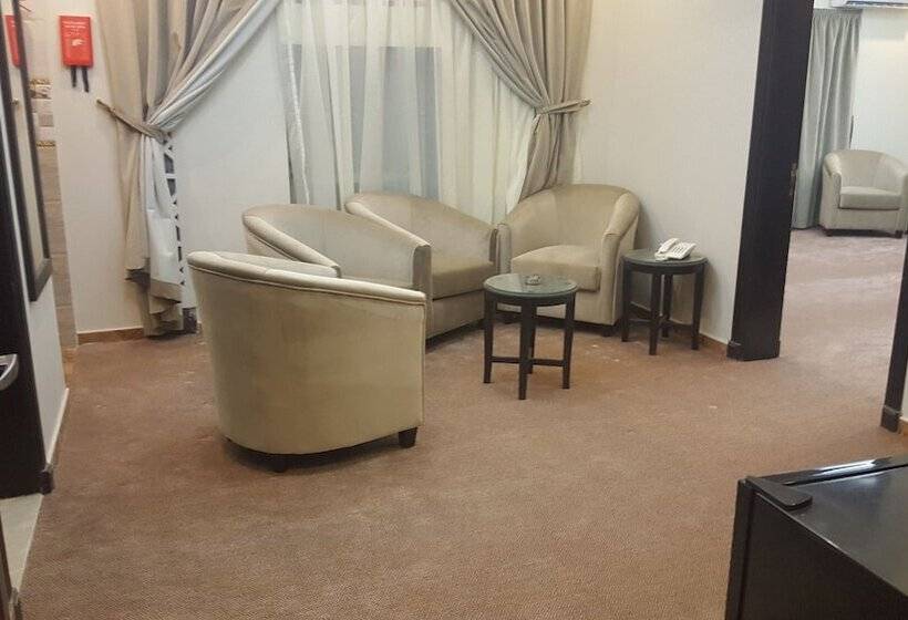 City Center Plaza Apart