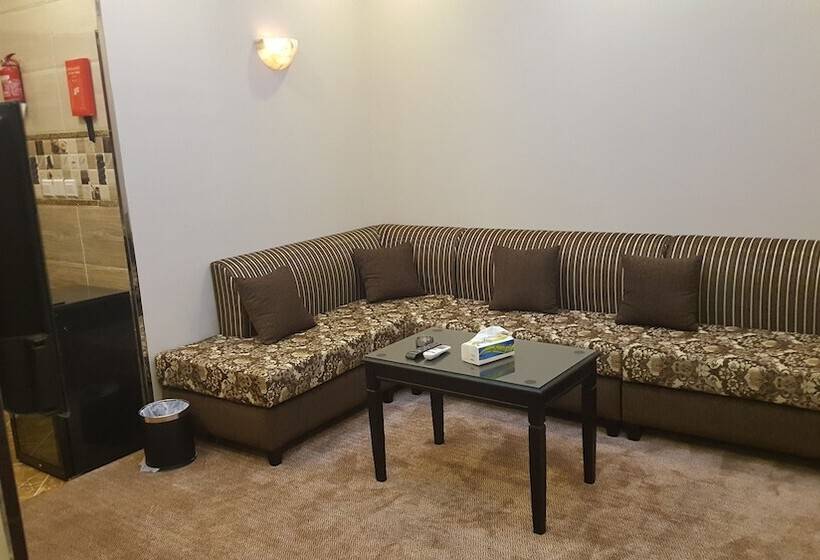 City Center Plaza Apart