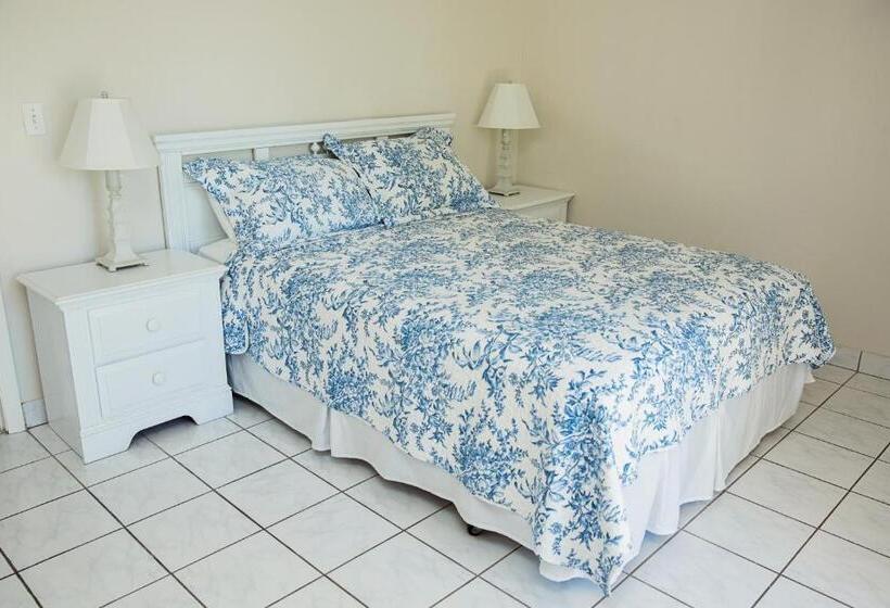 Island Club Turks & Grace Bay Place