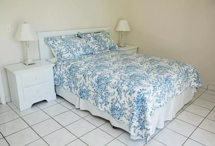 Island Club Turks & Grace Bay Place