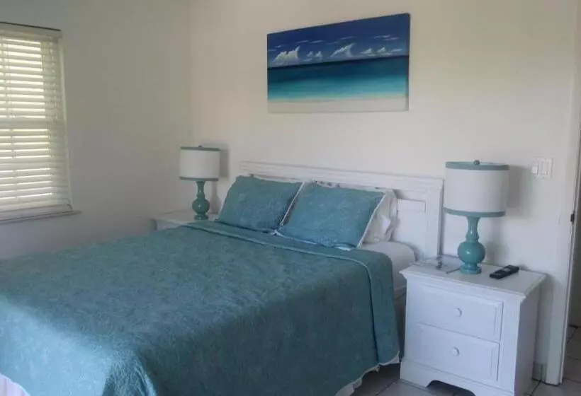 Island Club Turks & Grace Bay Place