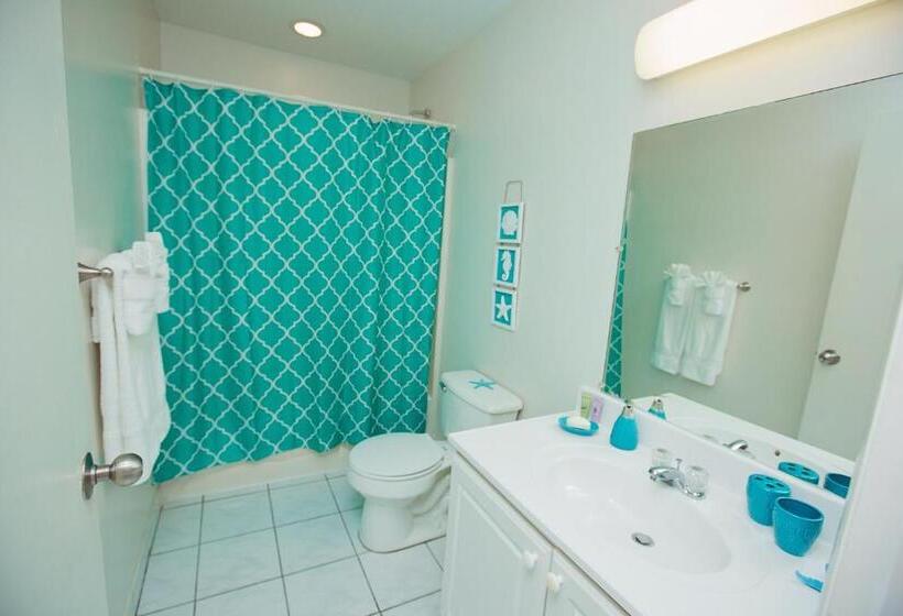 Island Club Turks & Grace Bay Place