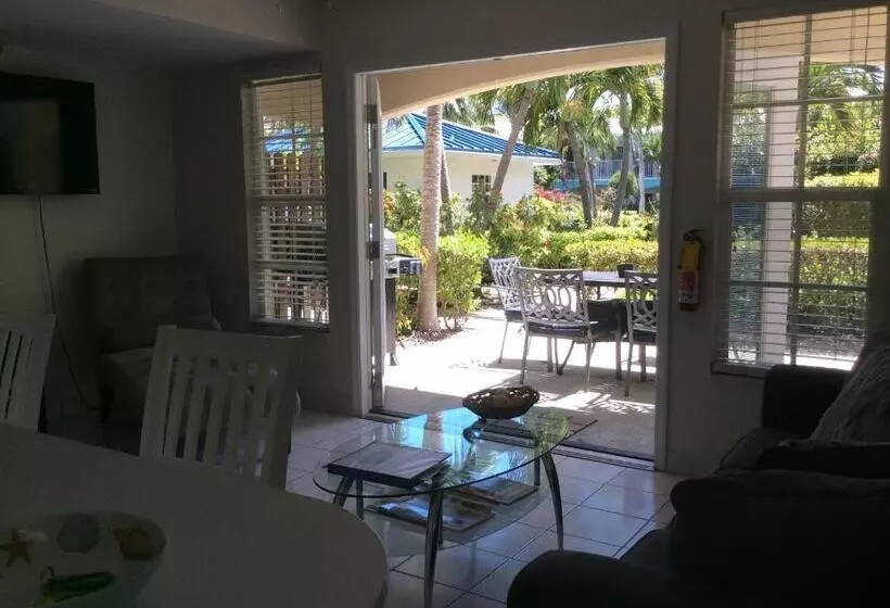 Island Club Turks & Grace Bay Place