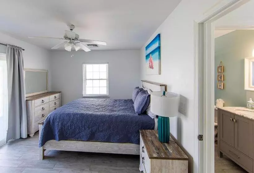 Island Club Turks & Grace Bay Place