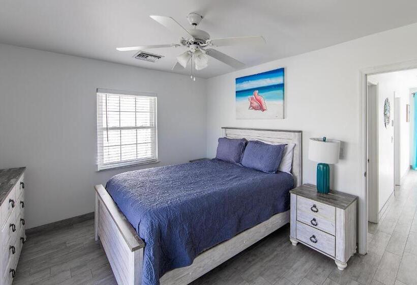 Island Club Turks & Grace Bay Place