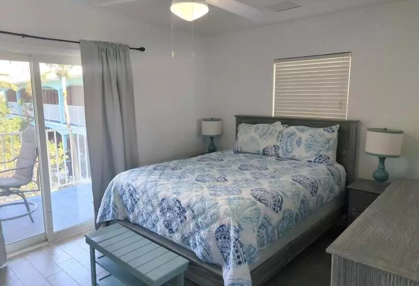 Island Club Turks & Grace Bay Place