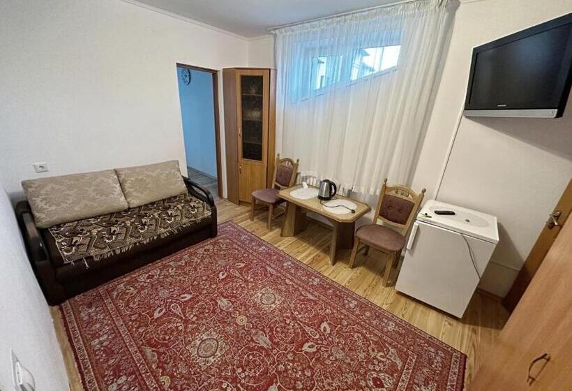 بنسيون Magnolia Truskavets